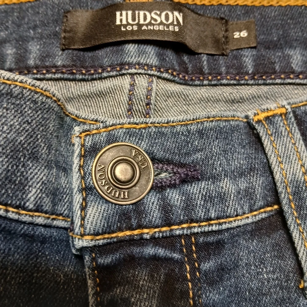 Hudson Los Angeles Nico Skinny Jeans with Chewed Ankle